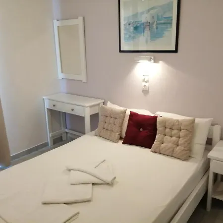 Rena Guest house